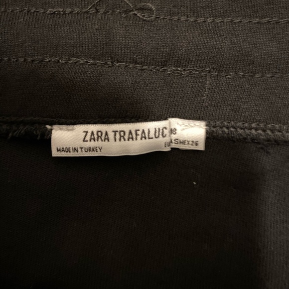 ⚫️ - Zara Trafaluc mini skirt - small - drawstring - Picture 6 of 6